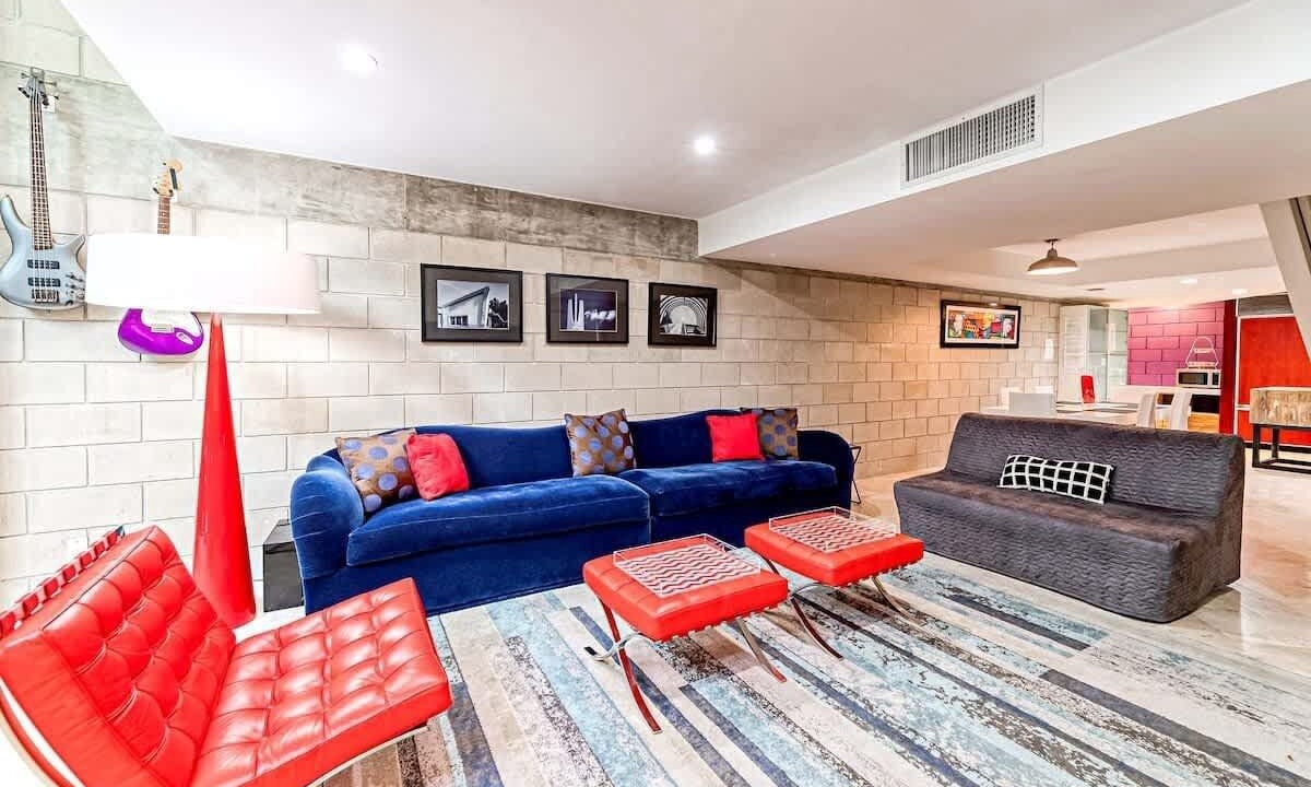 Photo of Livingroom in Hendricks and Venice Isles