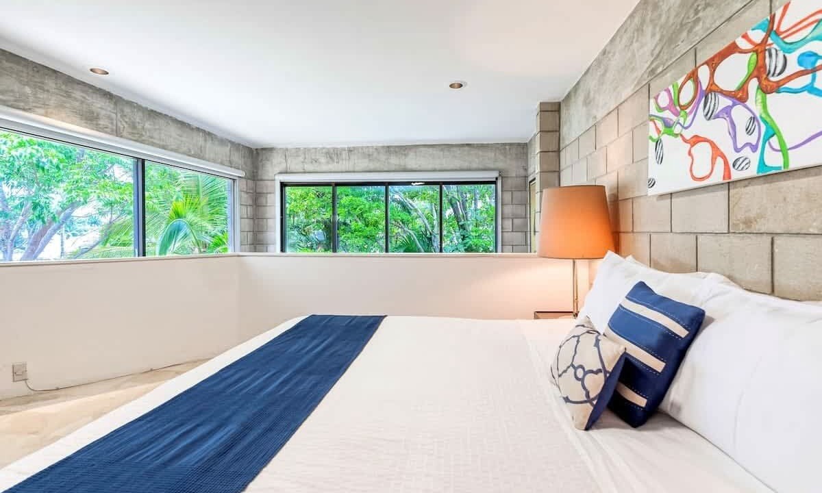 Photo of Bedroom in Hendricks and Venice Isles