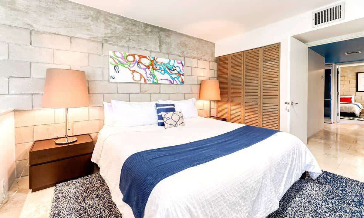 Photo of Bedroom in Hendricks and Venice Isles