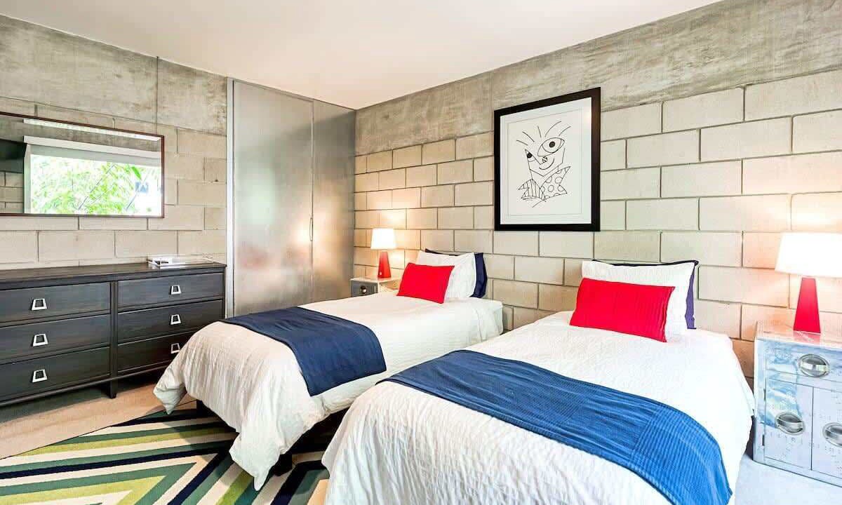 Photo of Bedroom in Hendricks and Venice Isles