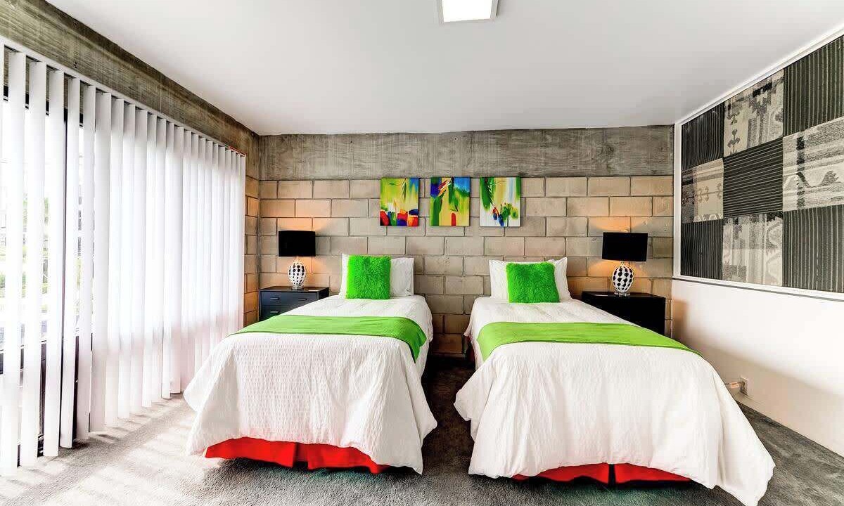 Photo of Bedroom in Hendricks and Venice Isles