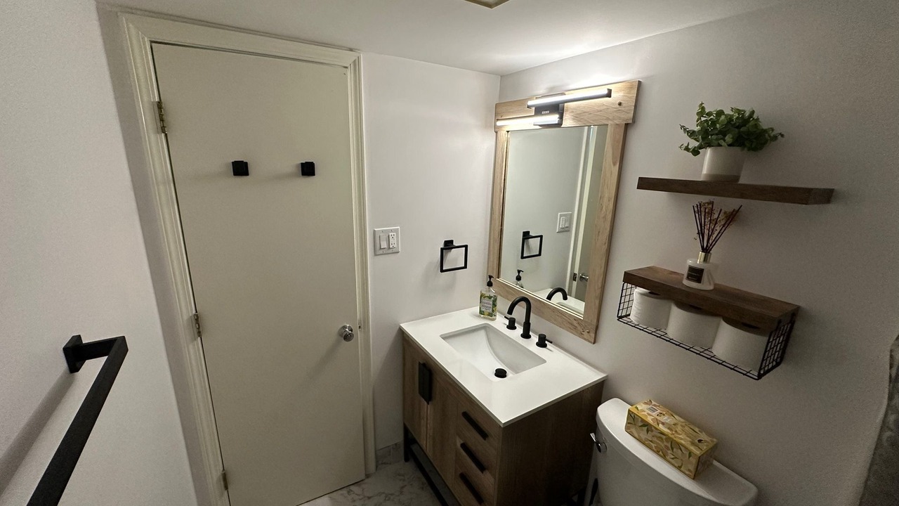 Photo of Bathroom in Snowshoe