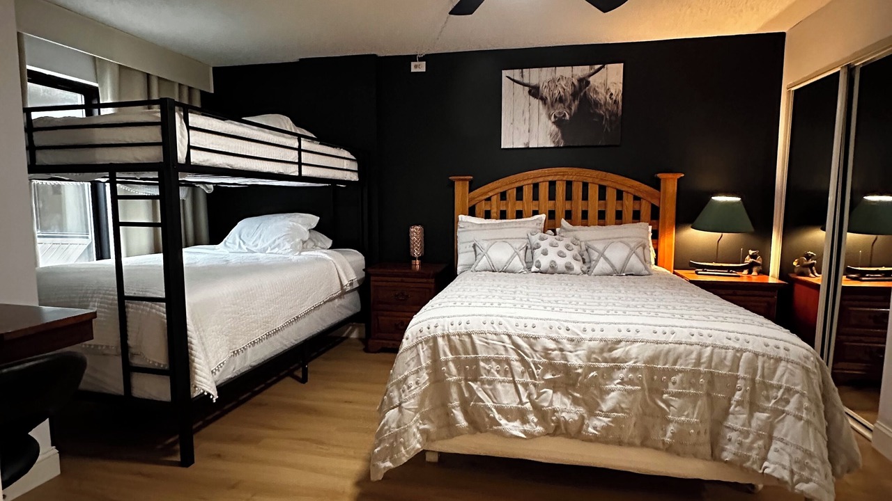 Photo of Bedroom in Snowshoe