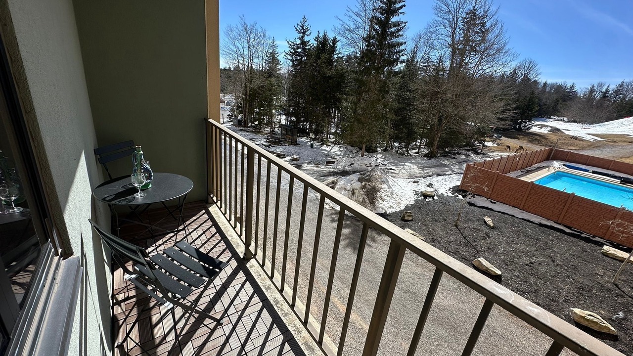 Photo of Outdoor in Snowshoe