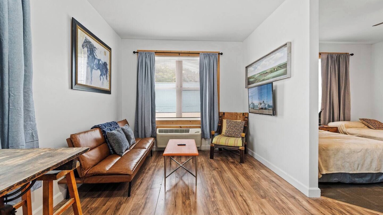 Photo of Bedroom in Edray