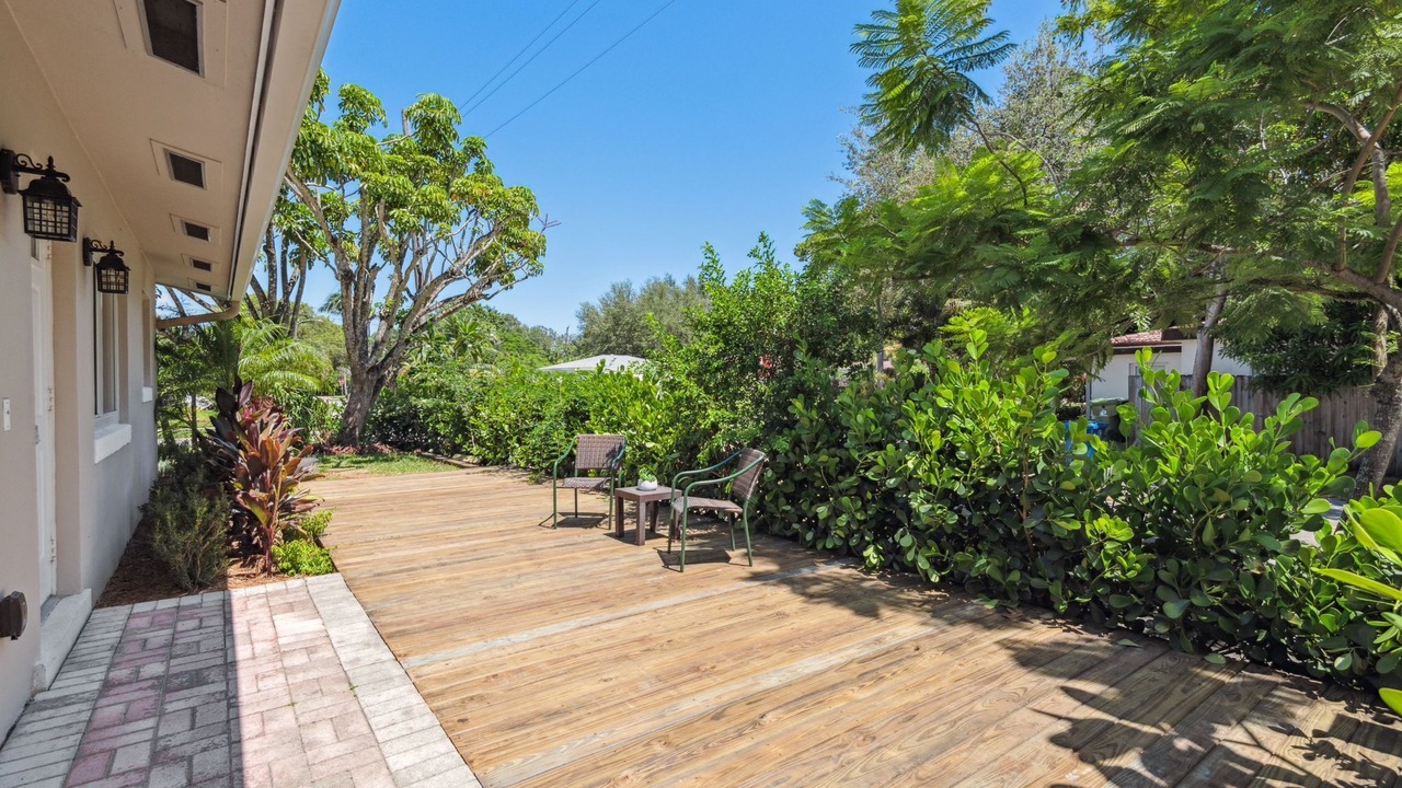 Photo of Patio Balcony in Croissant Park