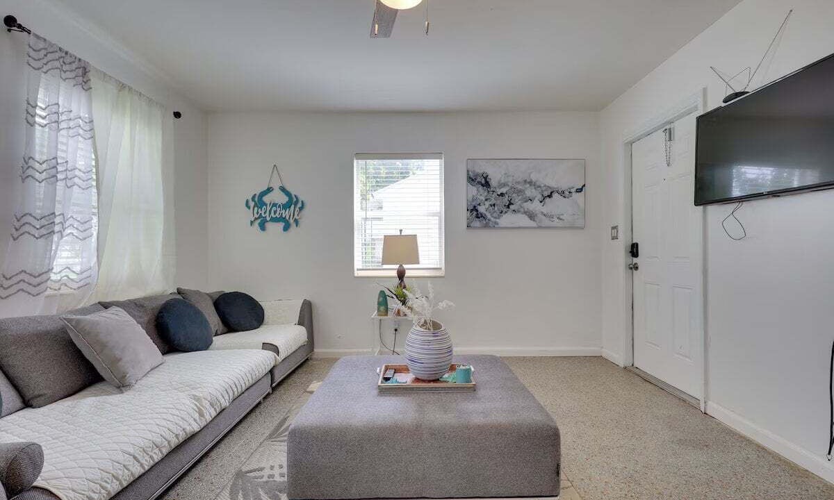 Photo of Livingroom in Royal Poinciana