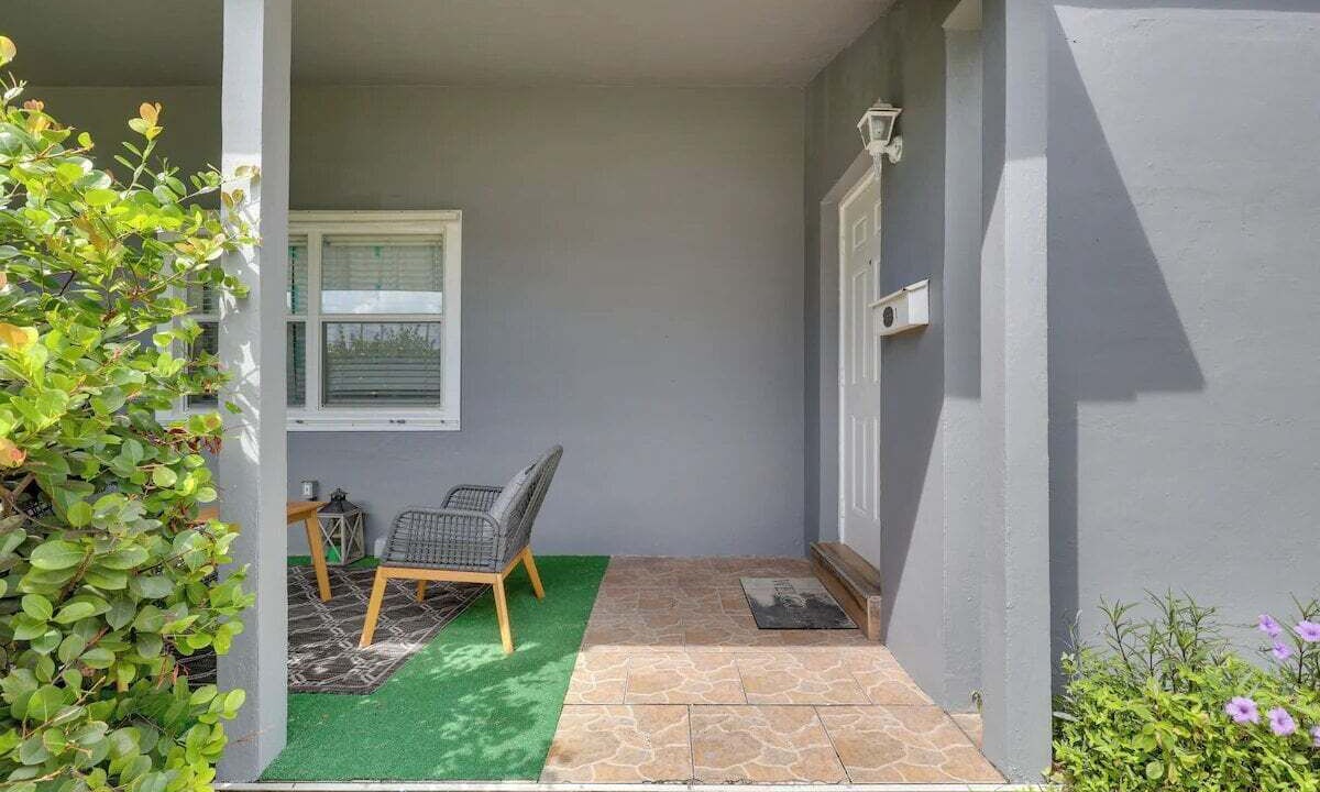 Photo of Patio Balcony in Royal Poinciana