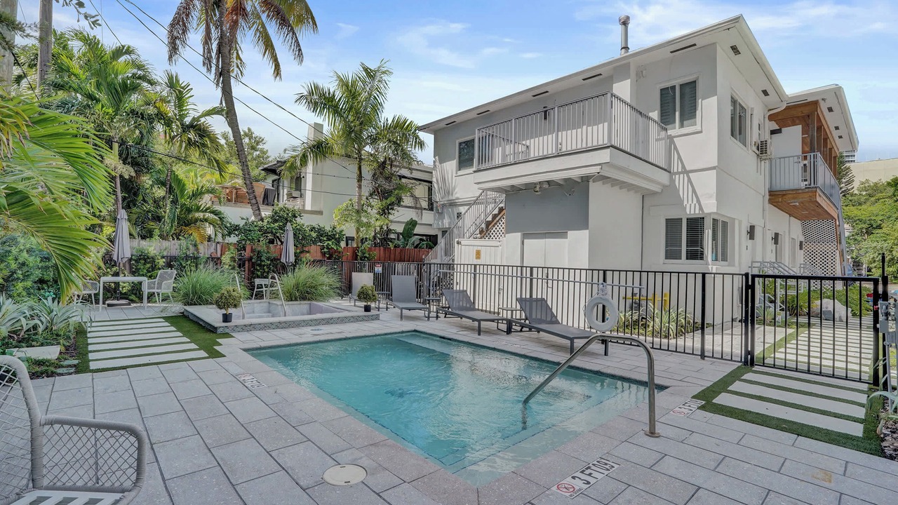Photo of Outdoor in Central Beach