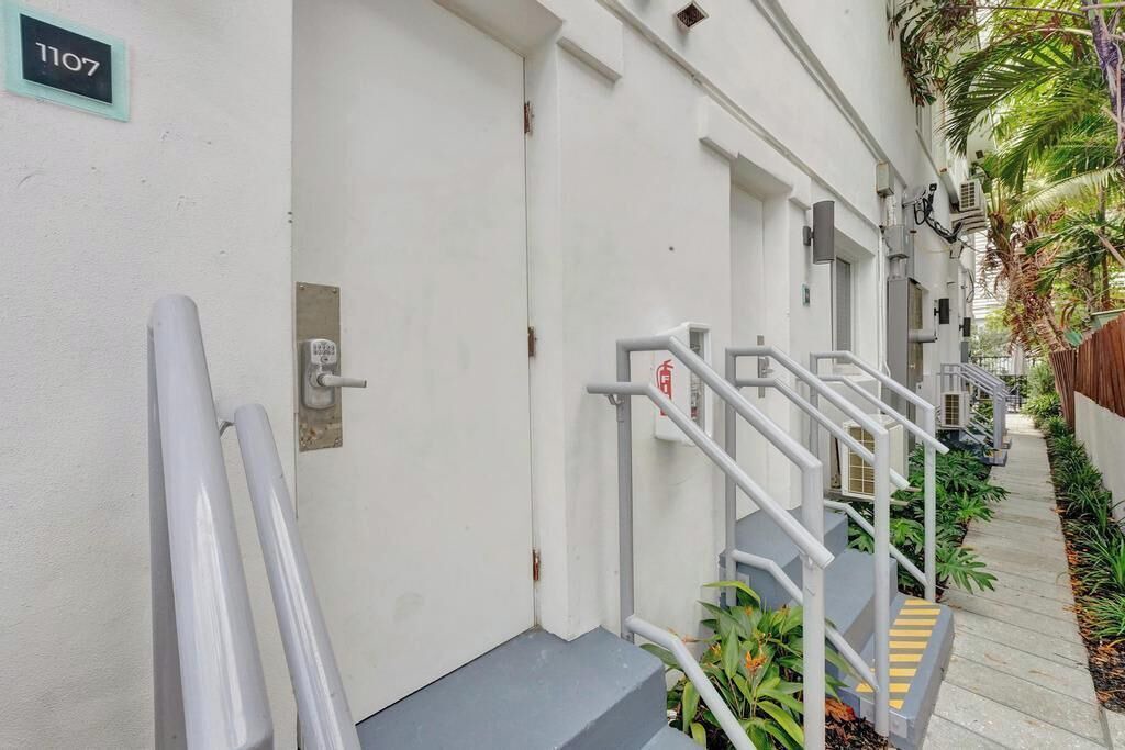 Photo of Outdoor in Central Beach
