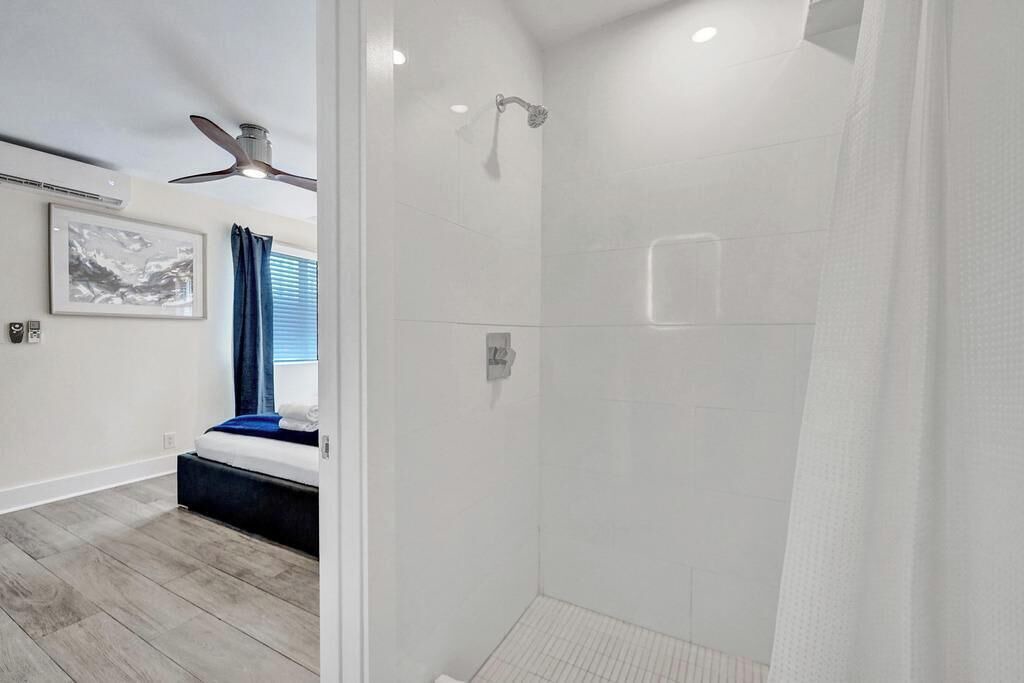 Photo of Bathroom in Central Beach