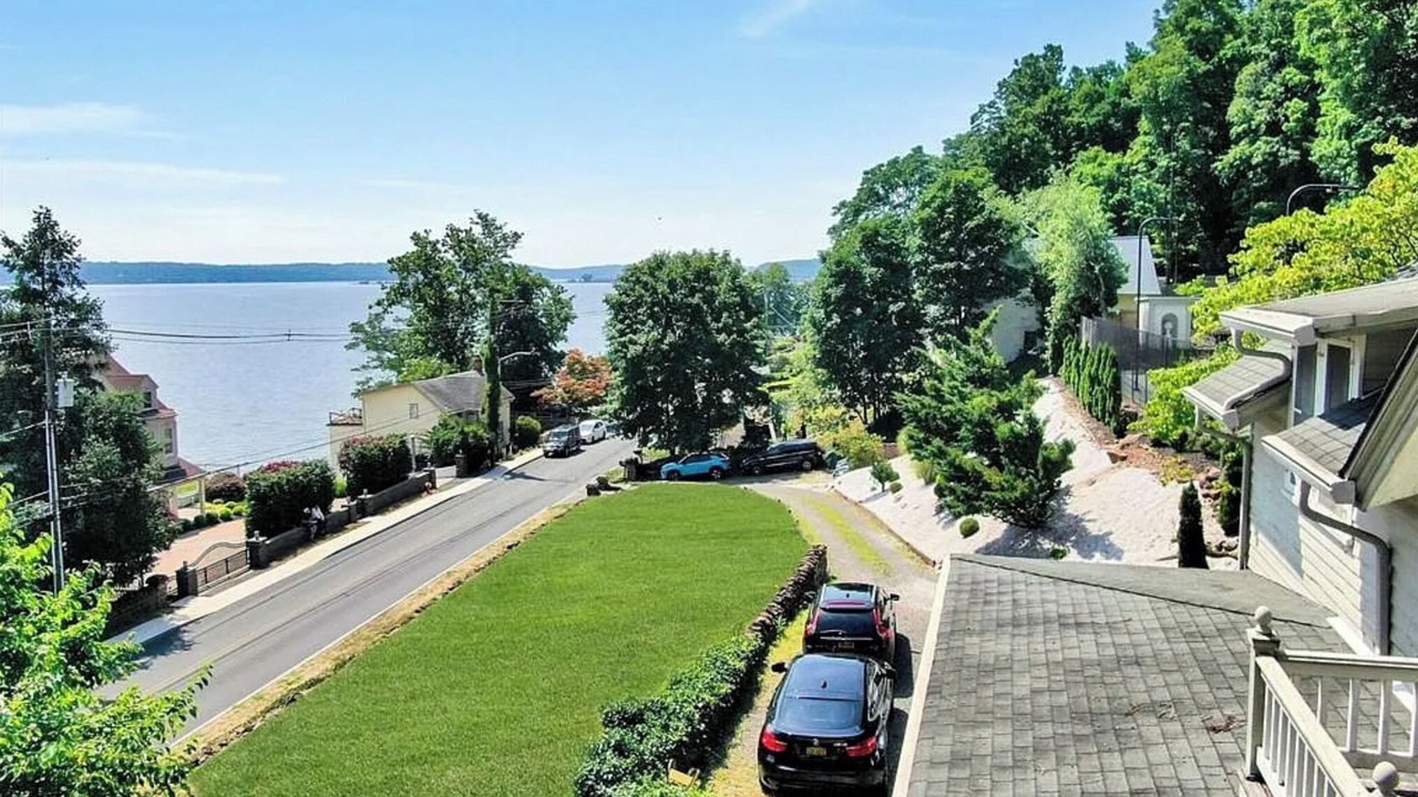 Photo of Others in Grand View-on-Hudson