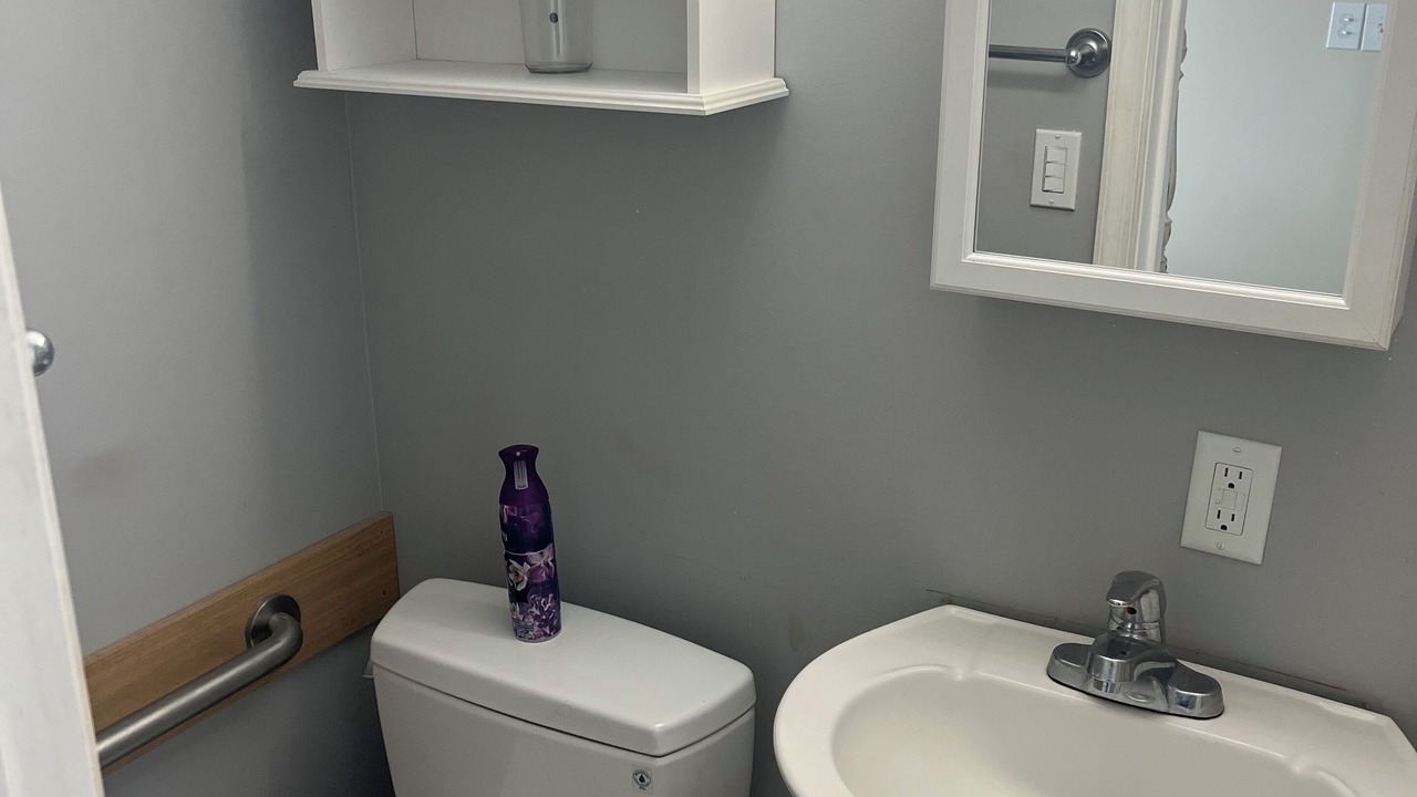 Photo of Bathroom in Allen