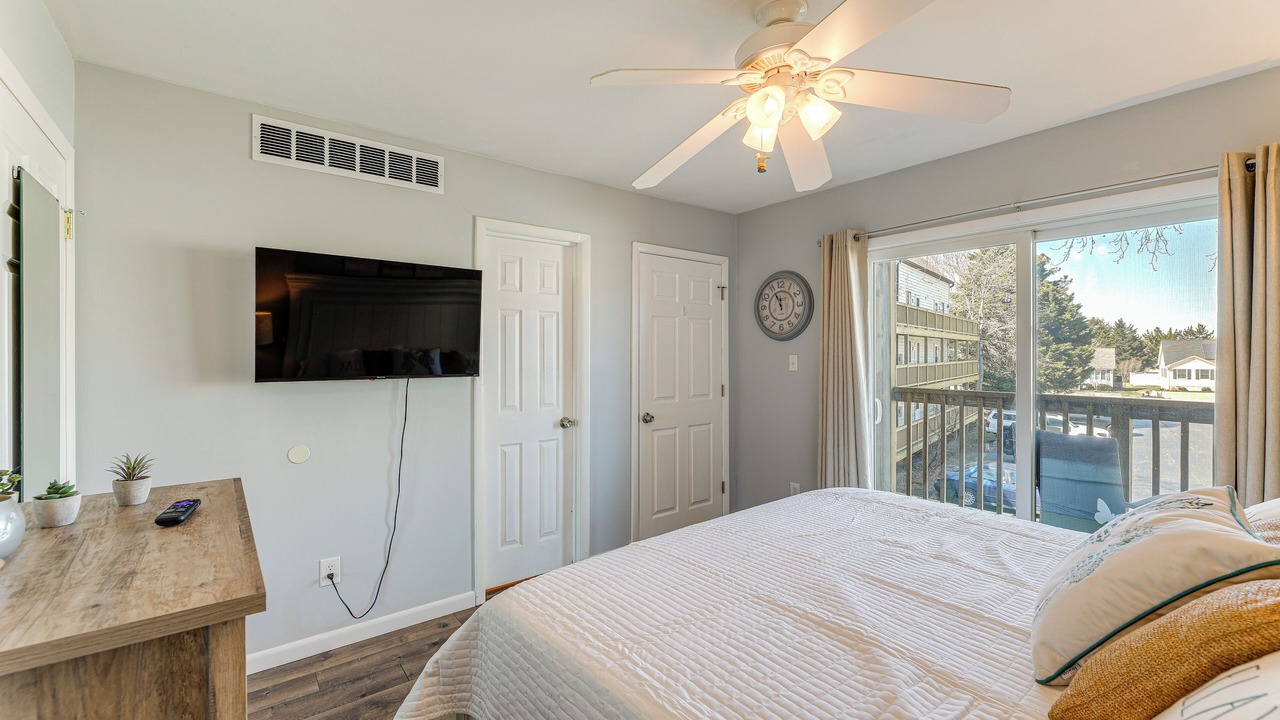 Photo of Bedroom in Caine Woods