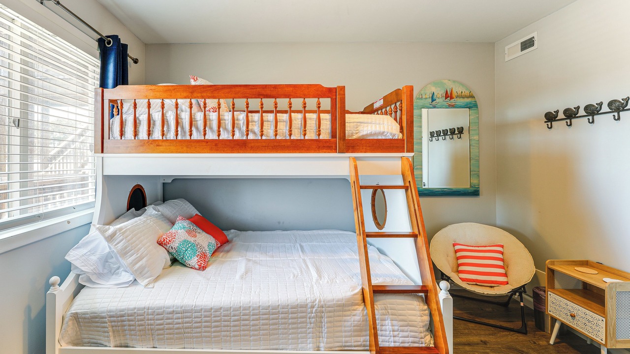 Photo of Bedroom in Caine Woods