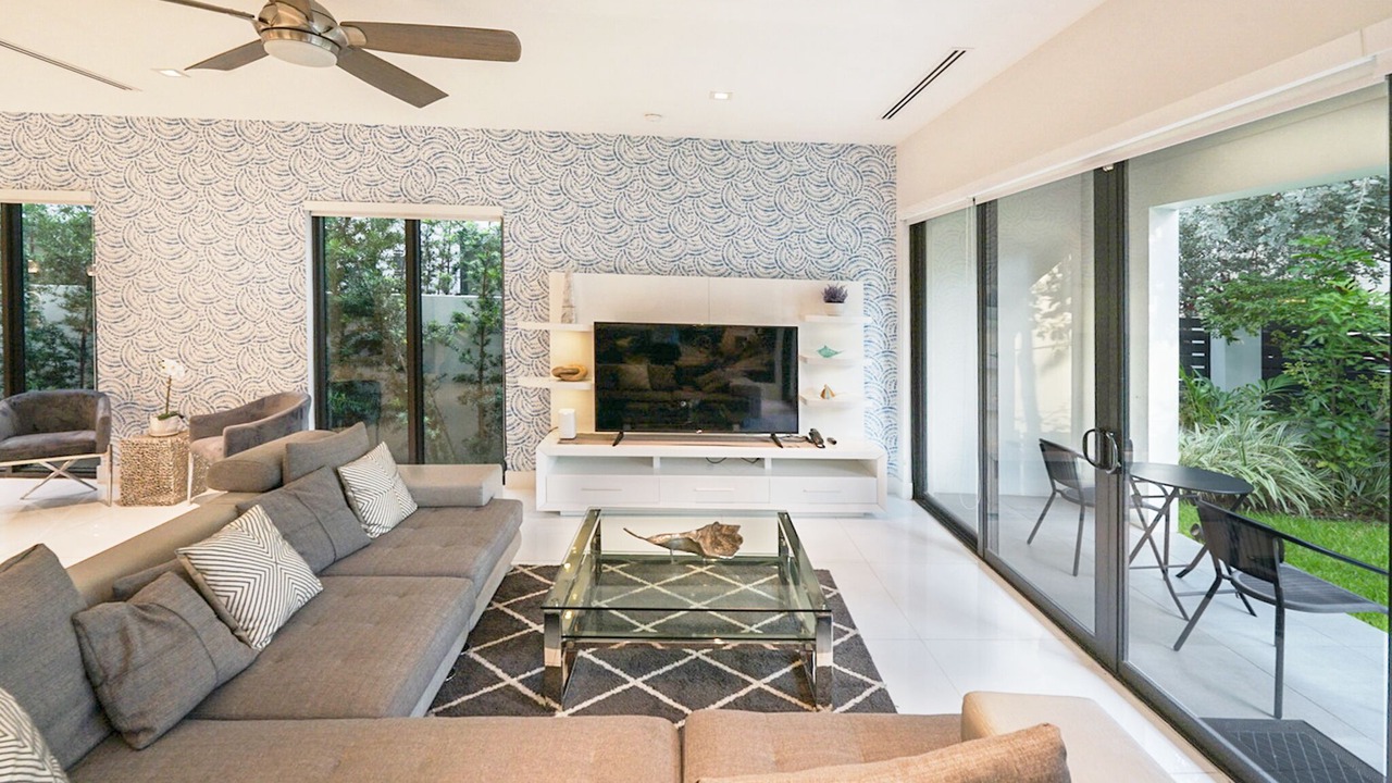 Photo of Livingroom in Colee Hammock