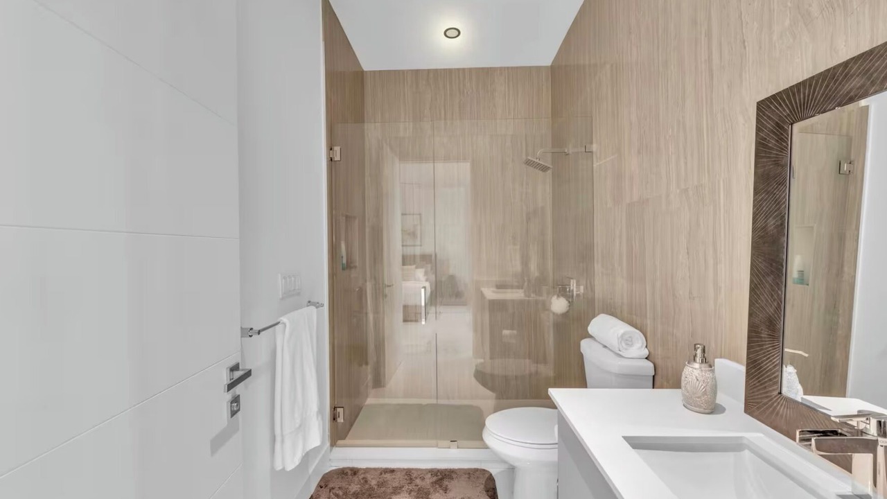 Photo of Bathroom in Colee Hammock