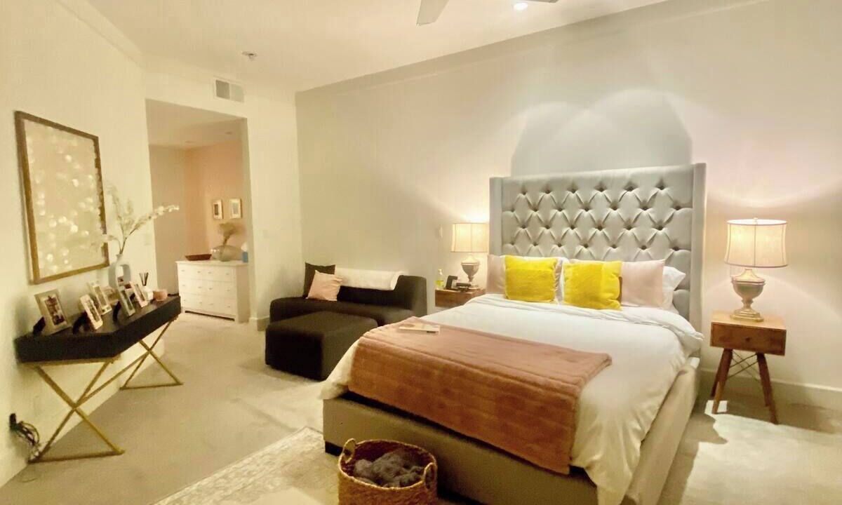 Photo of Bedroom in Sawtelle