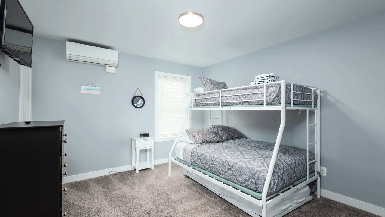 Photo of Bedroom in Rock Hall