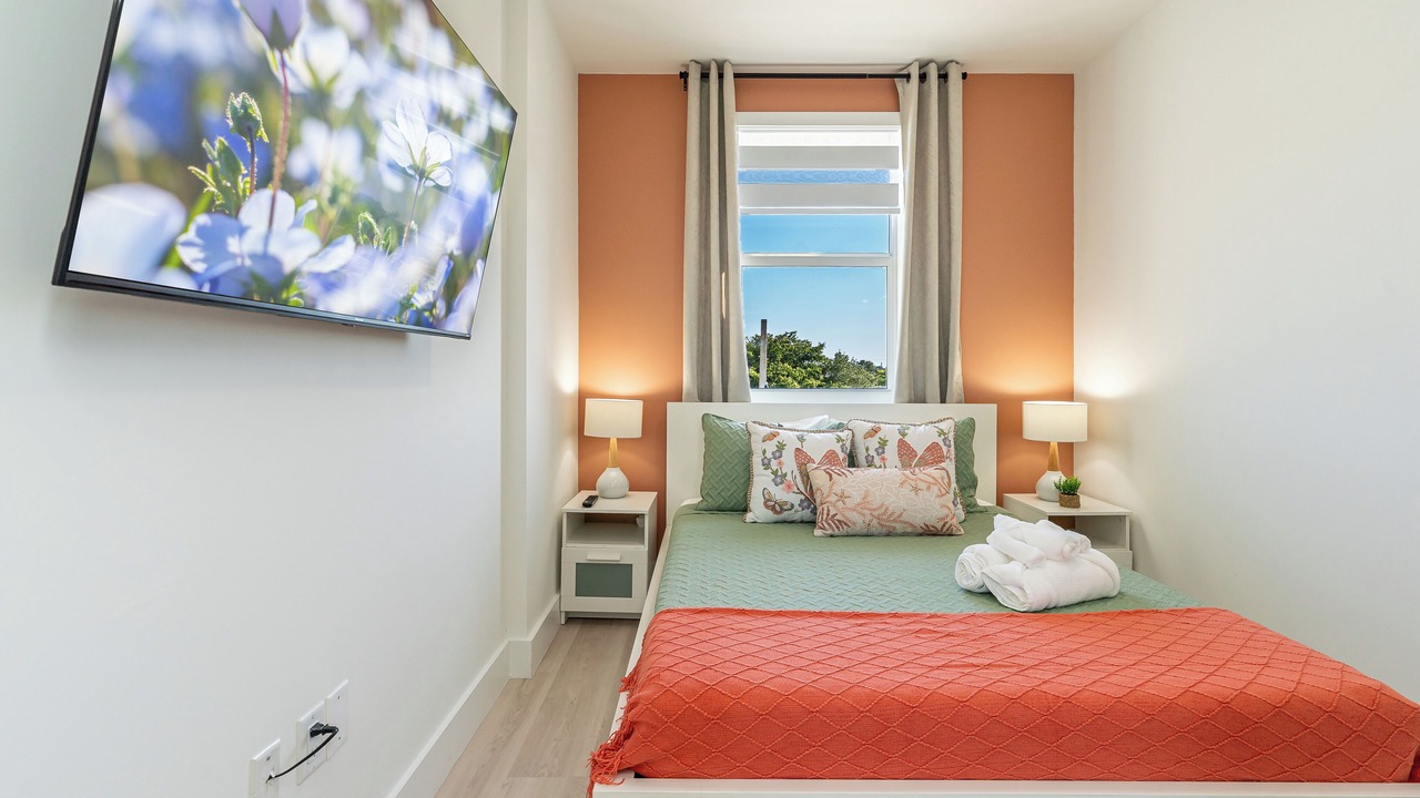 Photo of Bedroom in Hallandale Beach