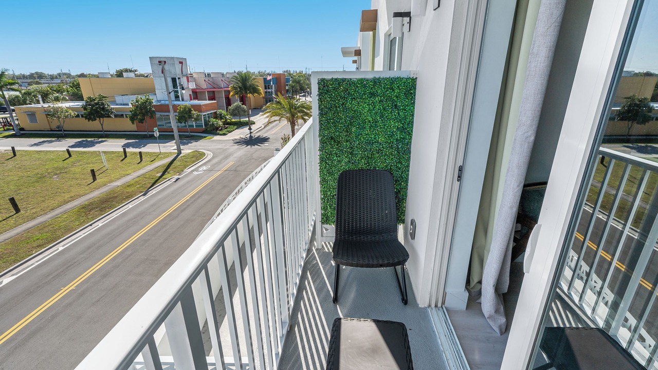 Photo of Outdoor in Hallandale Beach