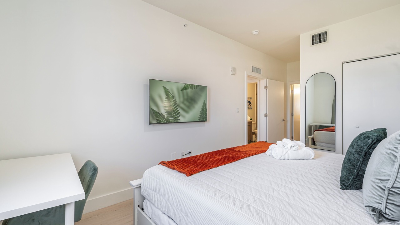 Photo of Bedroom in Hallandale Beach