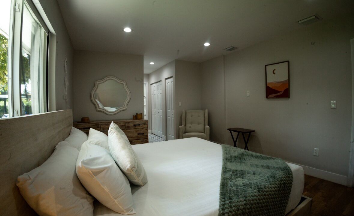 Photo of Bedroom in Miami Shores