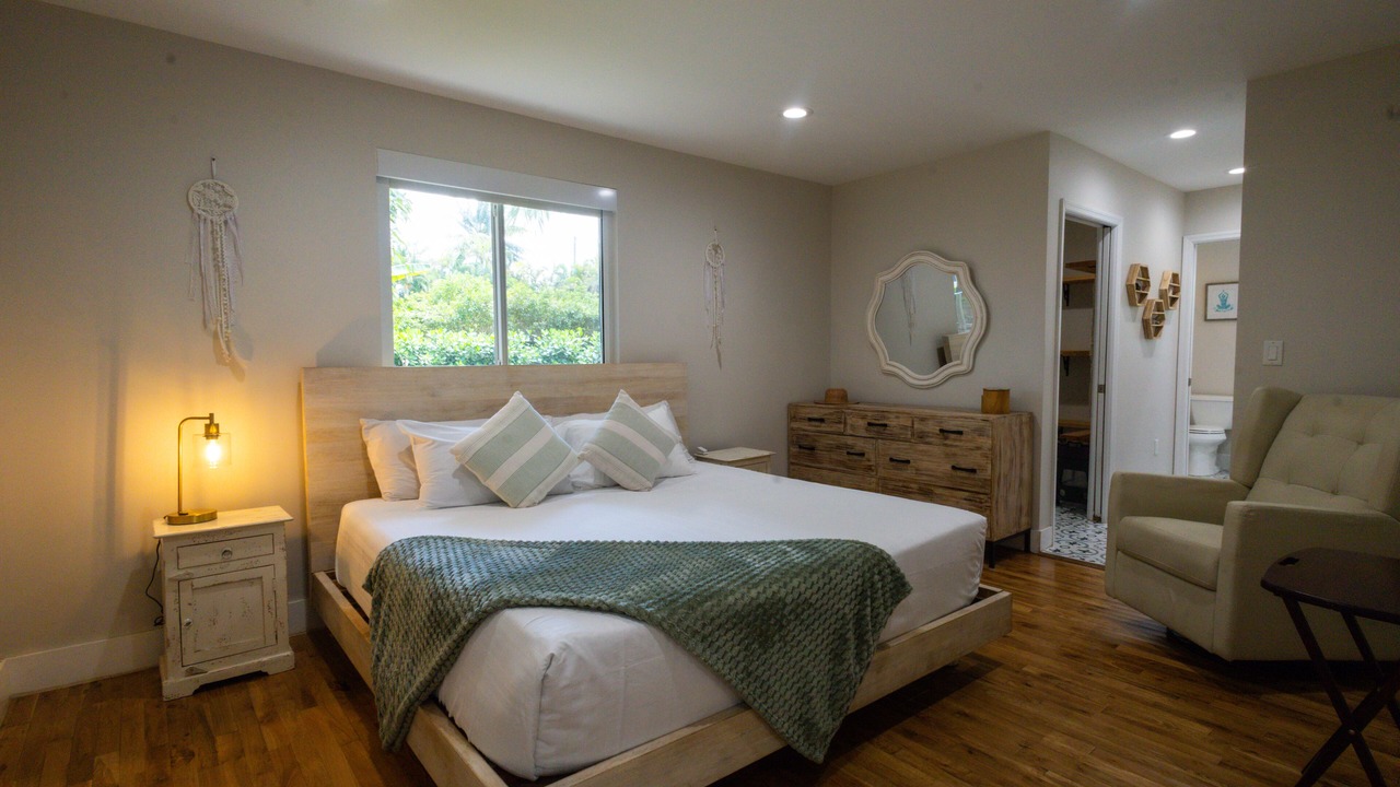 Photo of Bedroom in Miami Shores