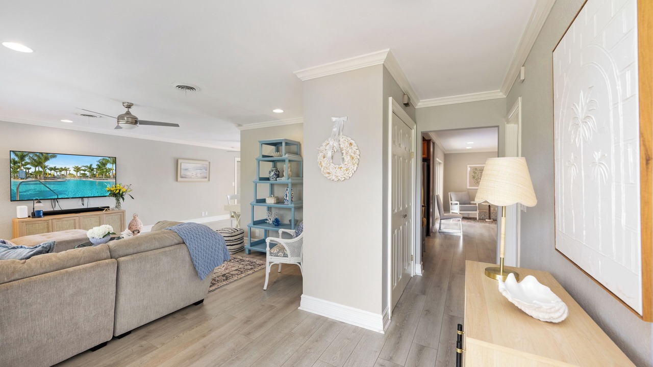 Photo of Livingroom in Pompano Isles