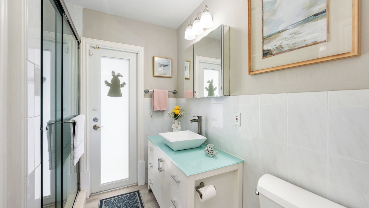 Photo of Bathroom in Pompano Isles