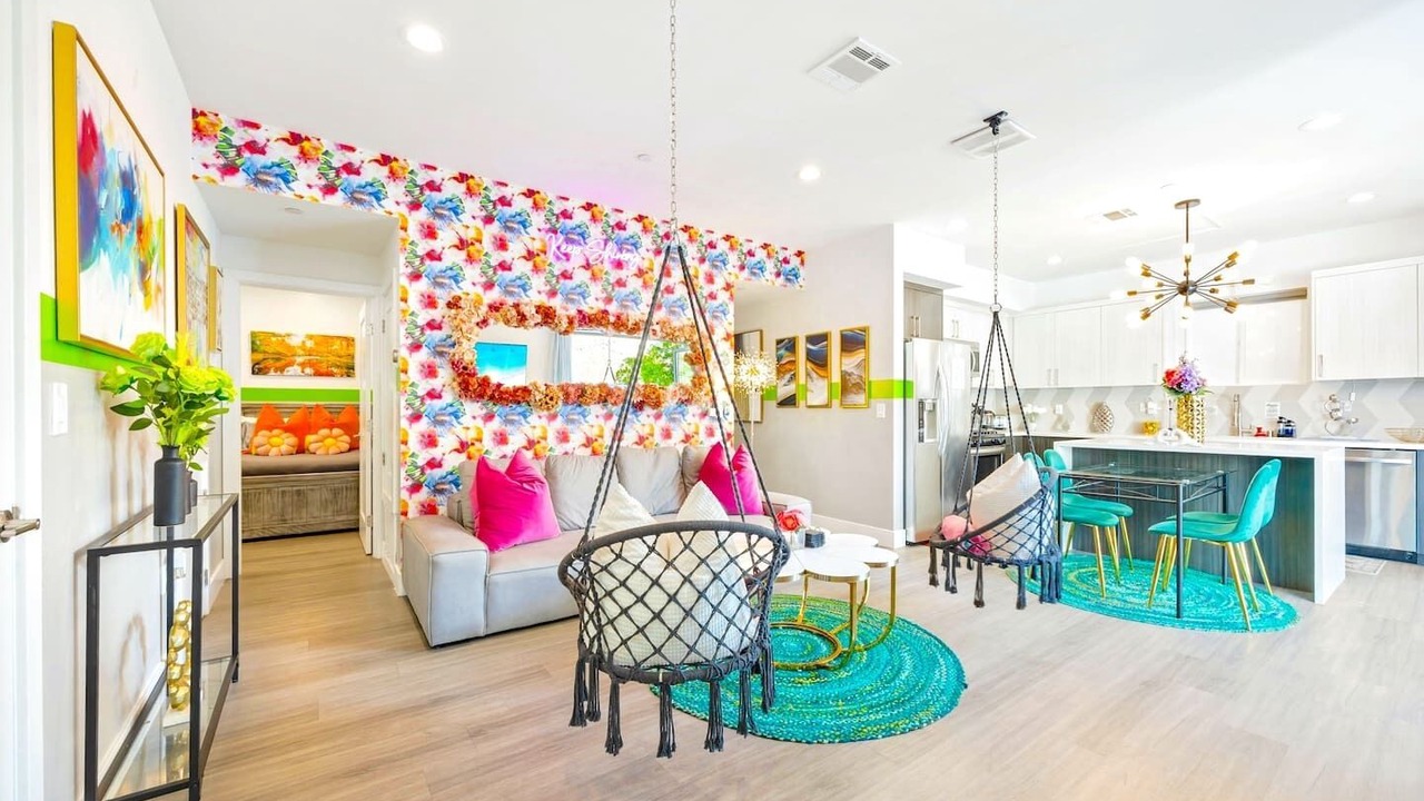 Photo of Livingroom in North Hollywood
