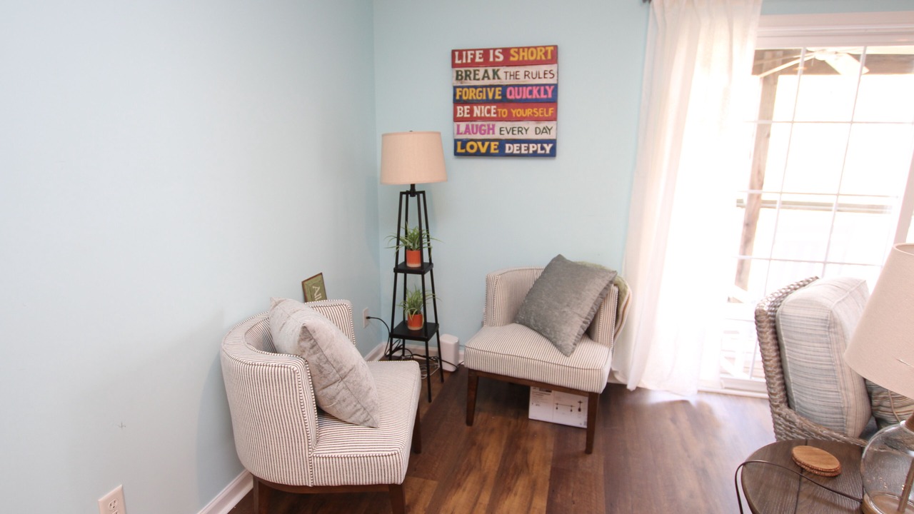 Photo of Livingroom in Country Club Estates