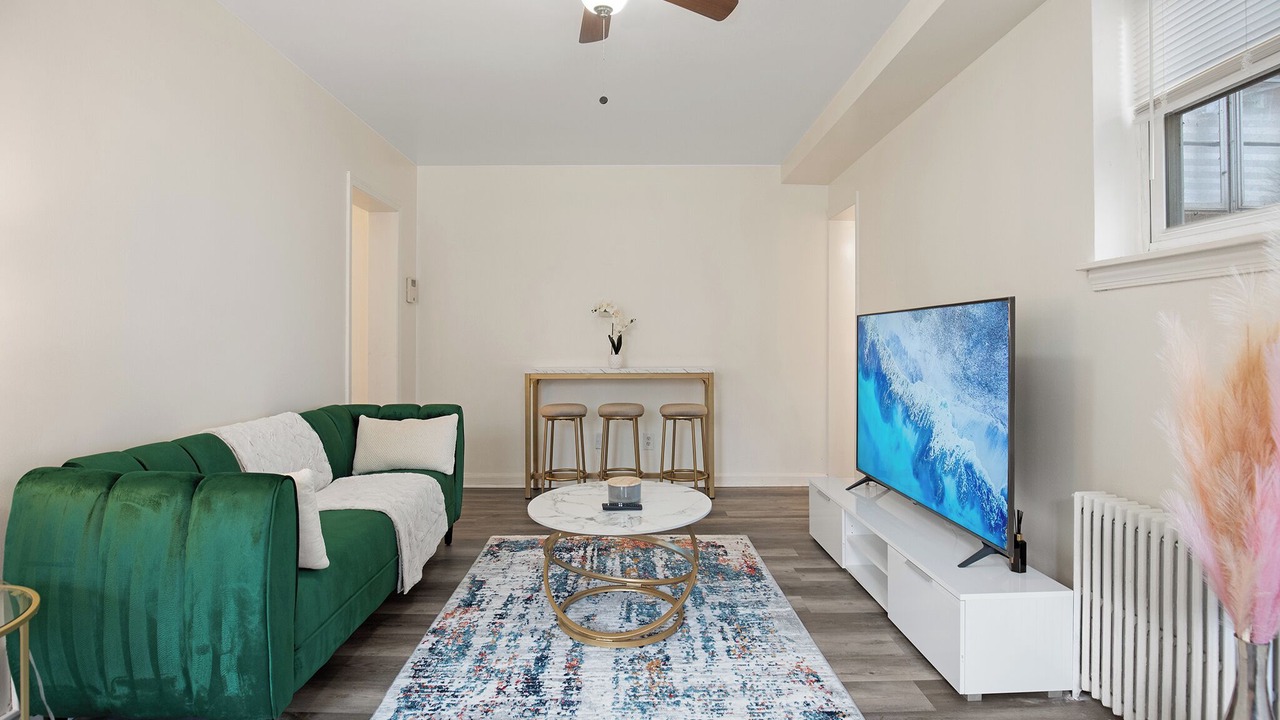 Photo of Livingroom in Takoma Park