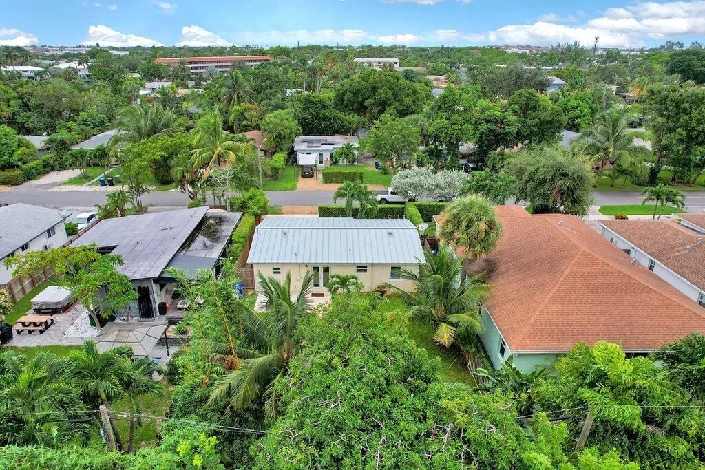 Photo of Outdoor in Middle River Terrace