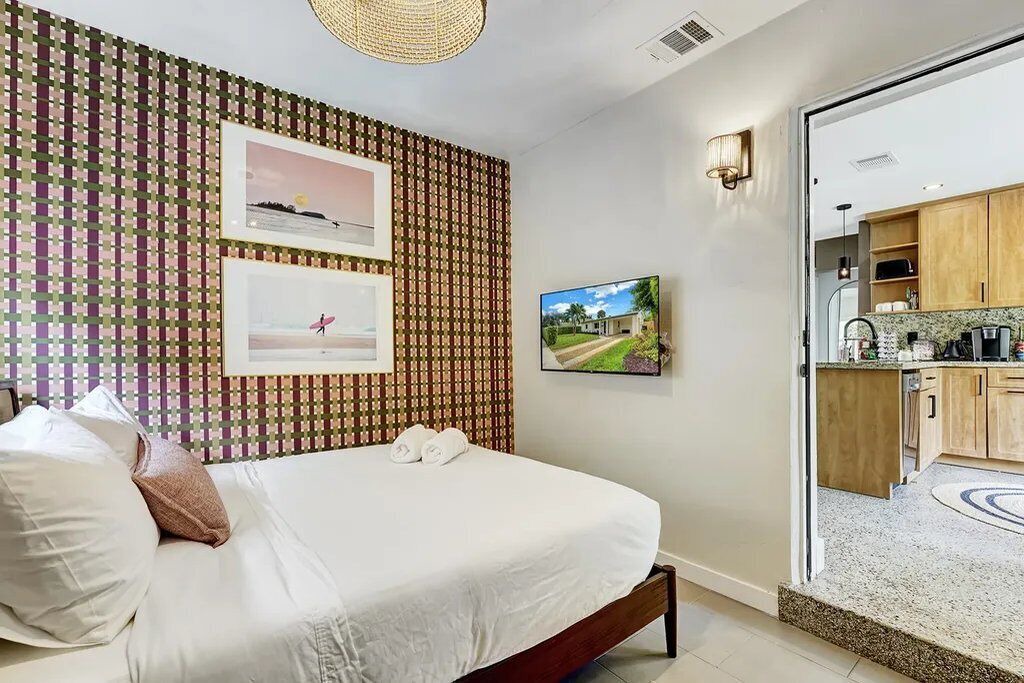 Photo of Bedroom in Middle River Terrace