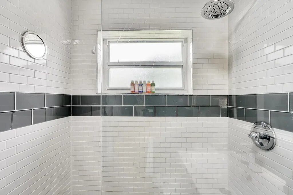 Photo of Bathroom in Middle River Terrace