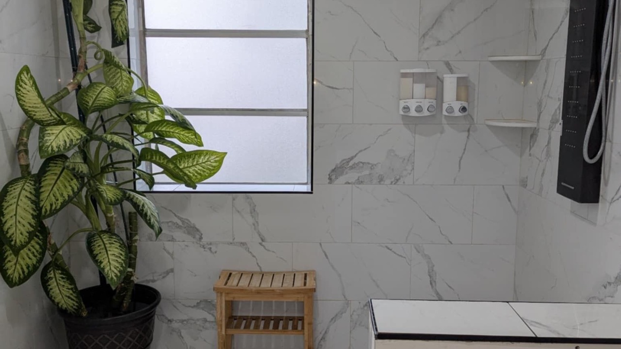 Photo of Bathroom in Colonial Beach
