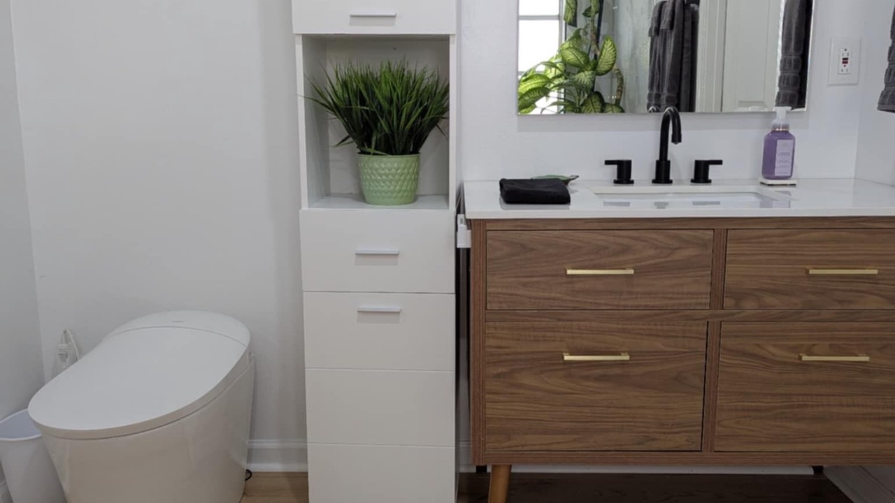 Photo of Bathroom in Colonial Beach