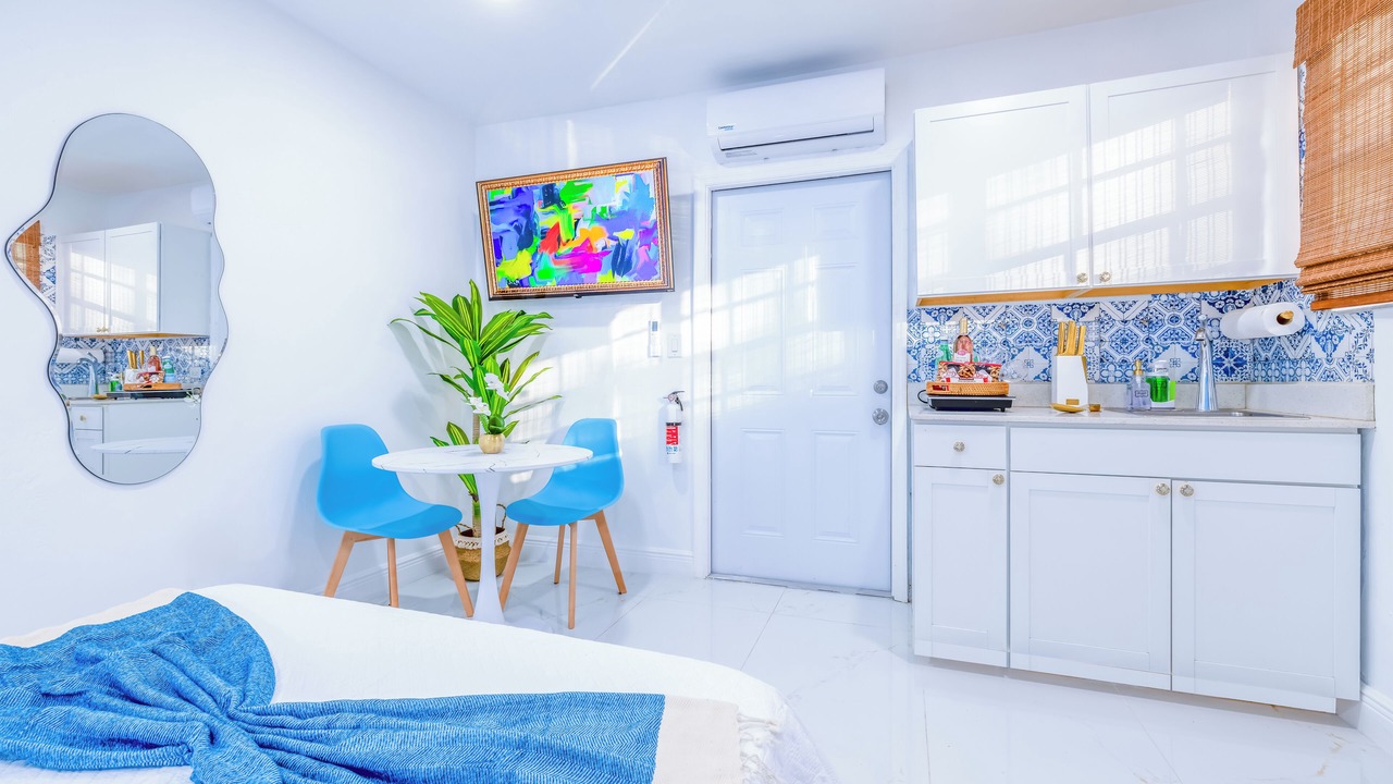 Photo of Bedroom in Miami Gardens