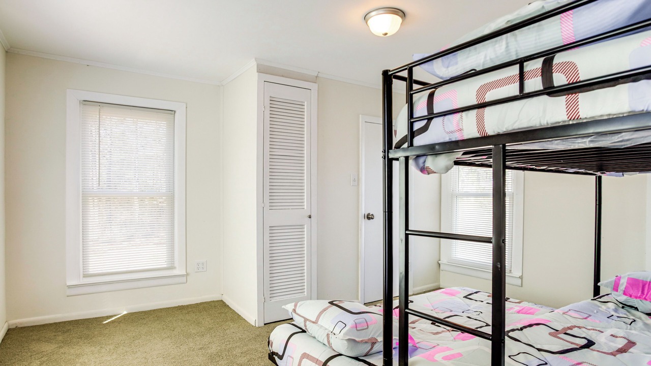 Photo of Bedroom in Crisfield