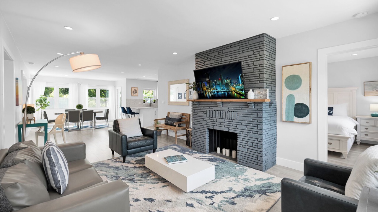 Photo of Livingroom in Poinsettia Heights
