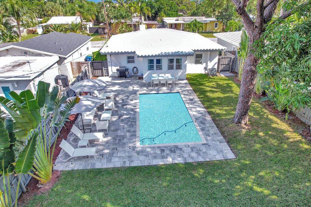 Photo of Others in Poinsettia Heights