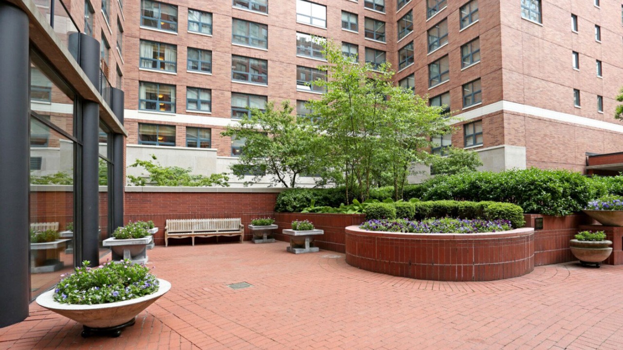 Photo of Patio Balcony in Battery Park City