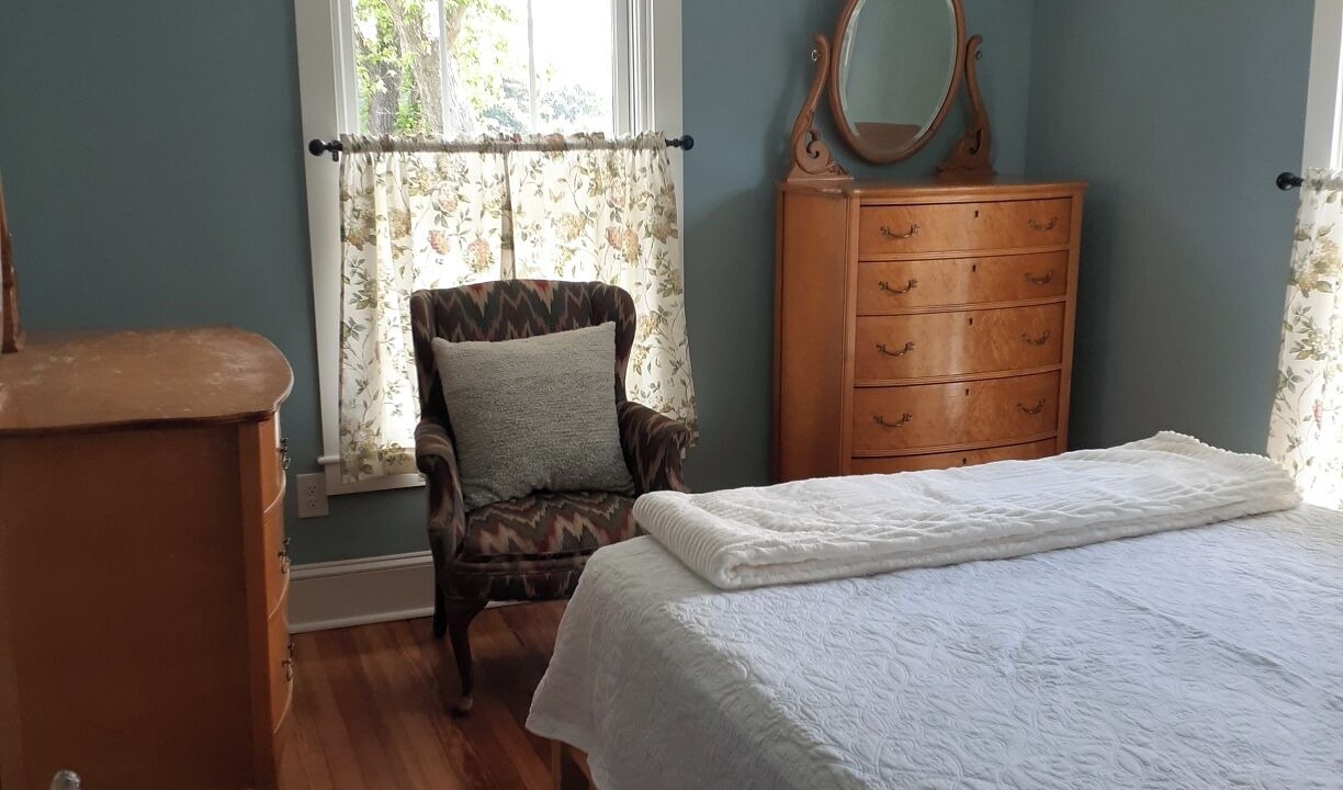 Photo of Bedroom in Claiborne