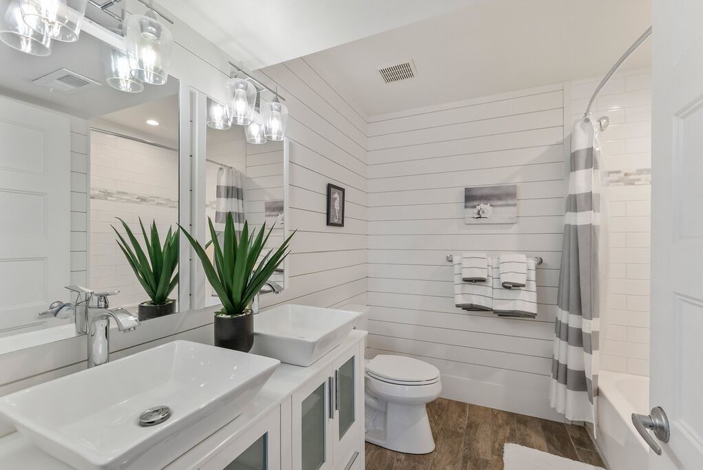 Photo of Bathroom in North End