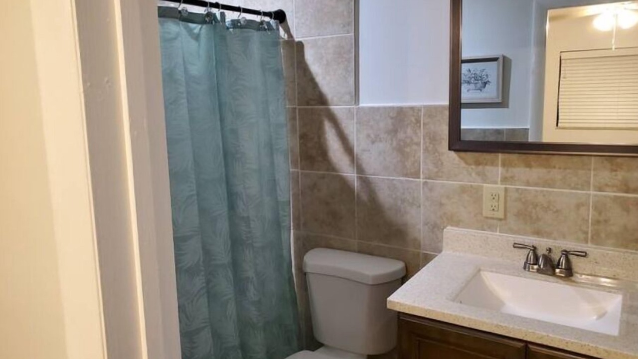 Photo of Bathroom in Miami Gardens