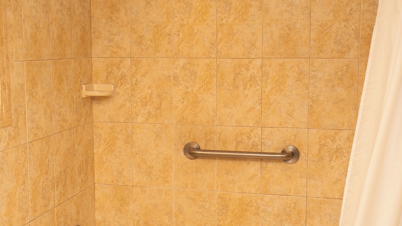 Photo of Bathroom in Galt Mile