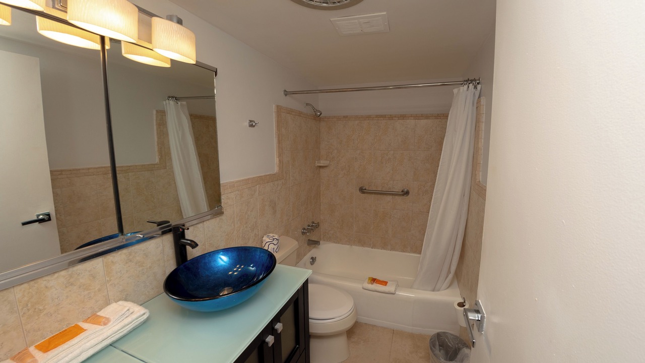 Photo of Bathroom in Galt Mile