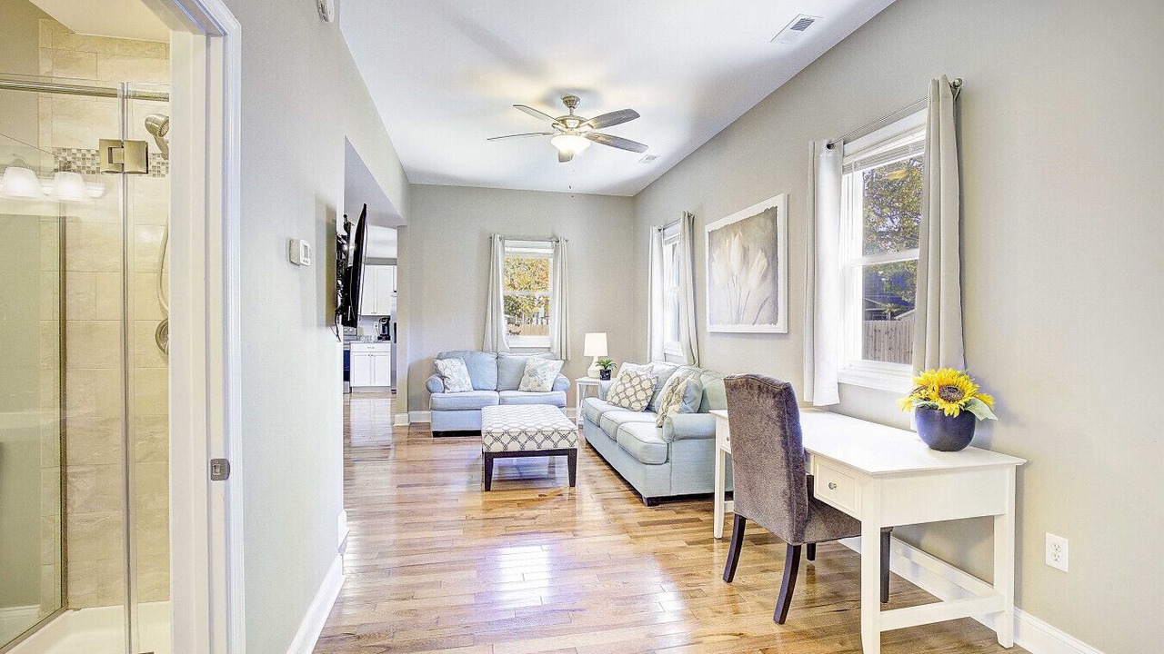 Photo of Livingroom in North Beach