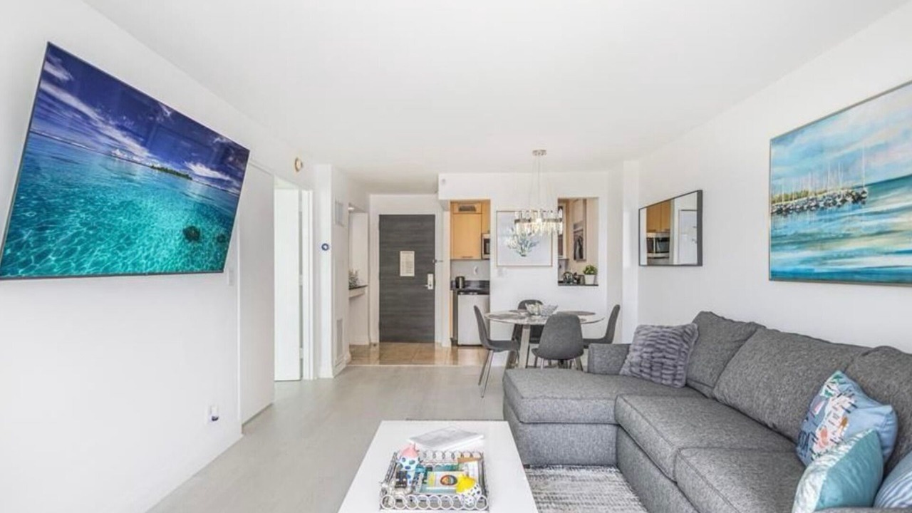 Photo of Livingroom in East Fort Lauderdale
